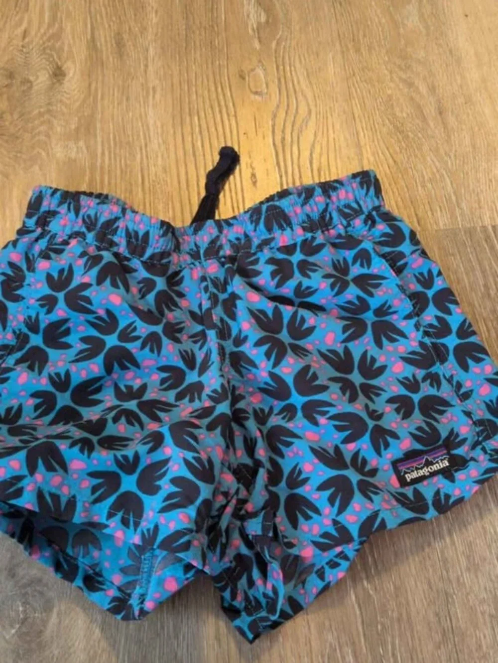 patagonia small 6/7 Girls' Baggie Shorts